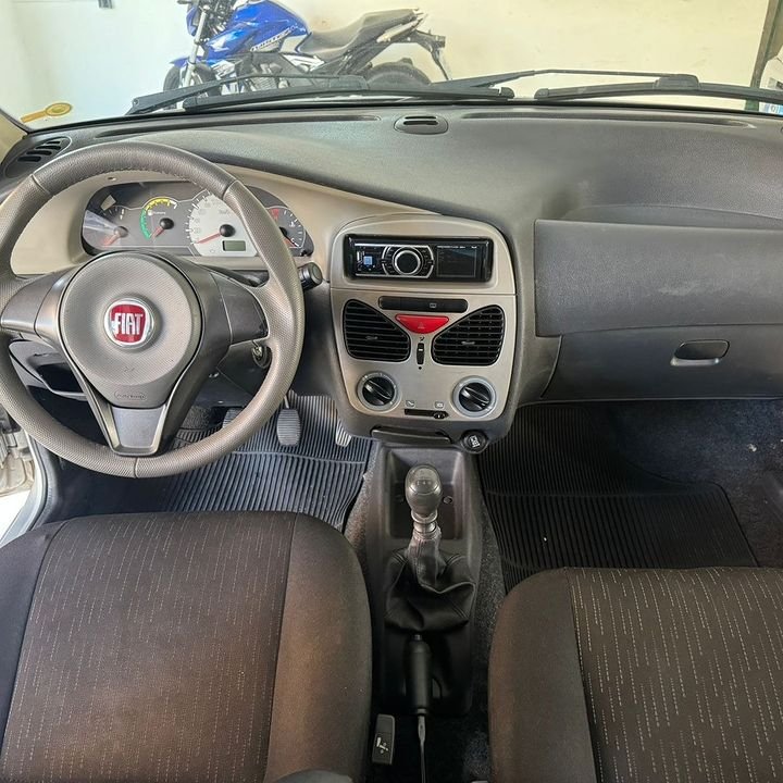 FIAT PALIO CELEBRATION 2010