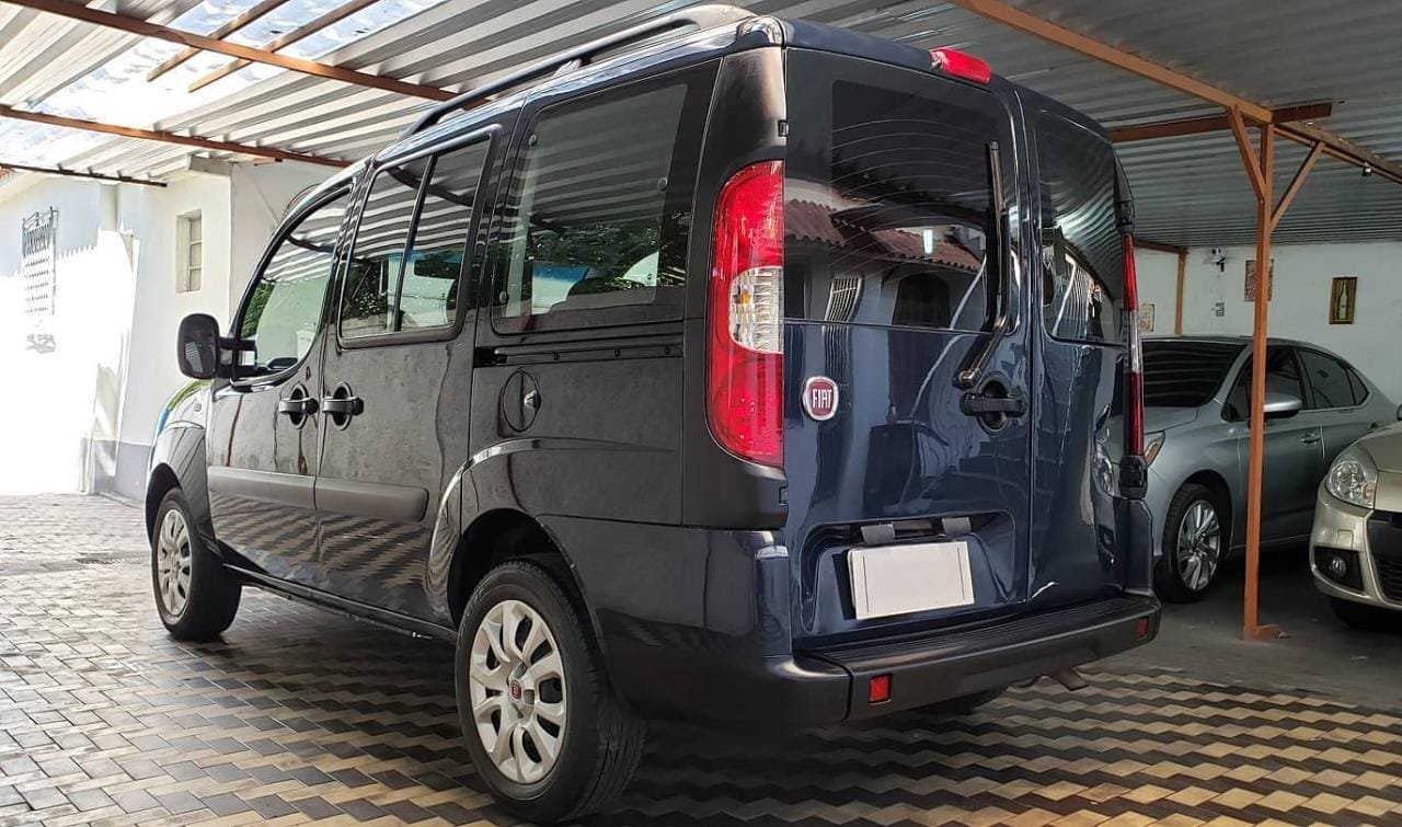 FIAT DOBLO 1.4 ATTRACTIVE 8V MANUAL FLEX – 2015